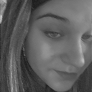 Meet your Posher, Ella